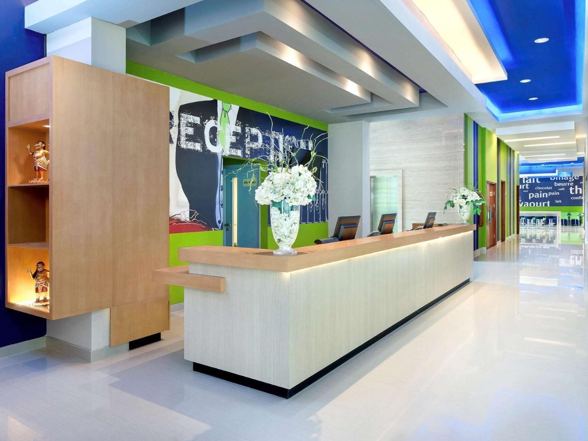 Ibis Budget Semarang Tendean Exterior foto